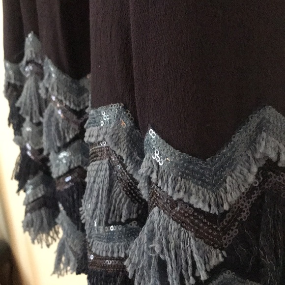 Maeve Dress - Picture 2 of 5